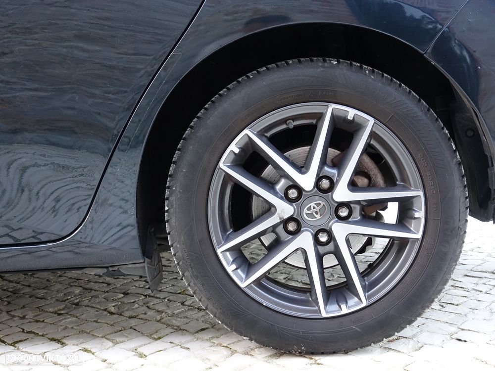 Toyota Auris 1.8 HSD Exclusive+Navi - 8