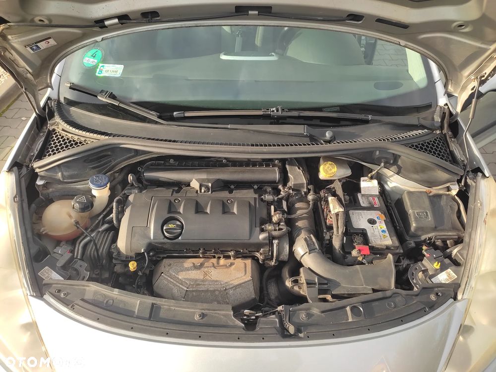 Peugeot 207 - 5