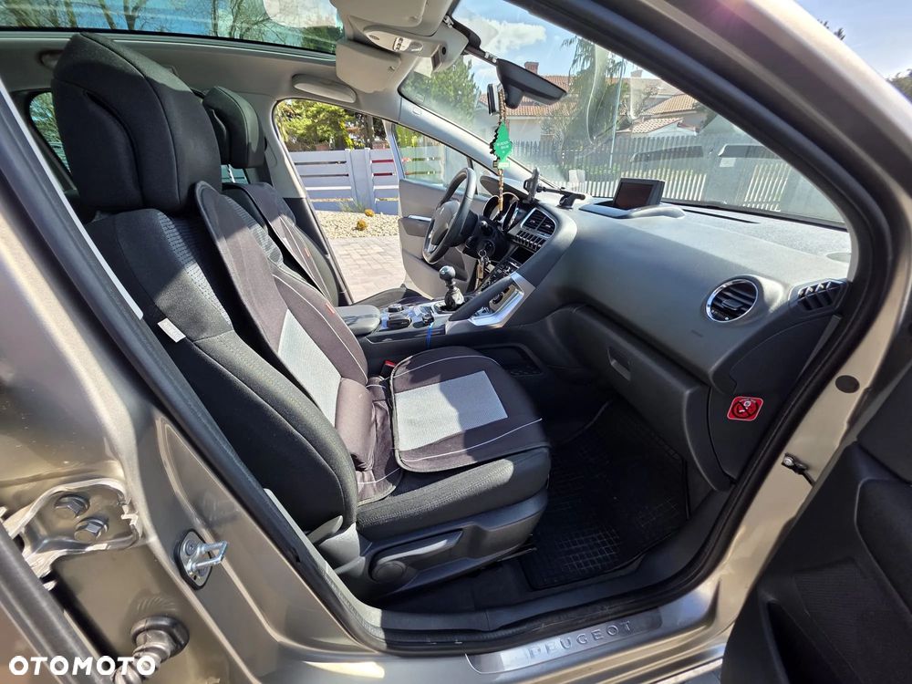 Peugeot 3008 2.0 HDi Premium+ - 14