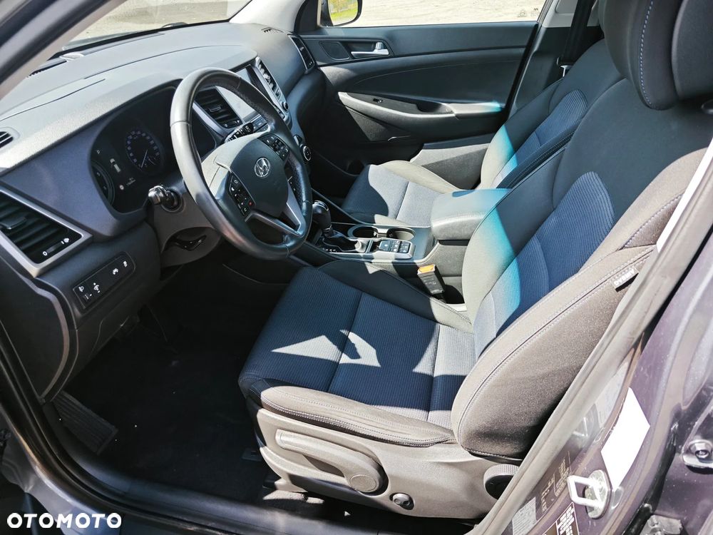 Hyundai Tucson blue 1.7 CRDi 2WD DCT Premium - 22