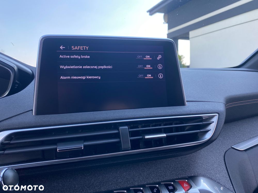 Peugeot 3008 1.2 PureTech Allure S&S - 15