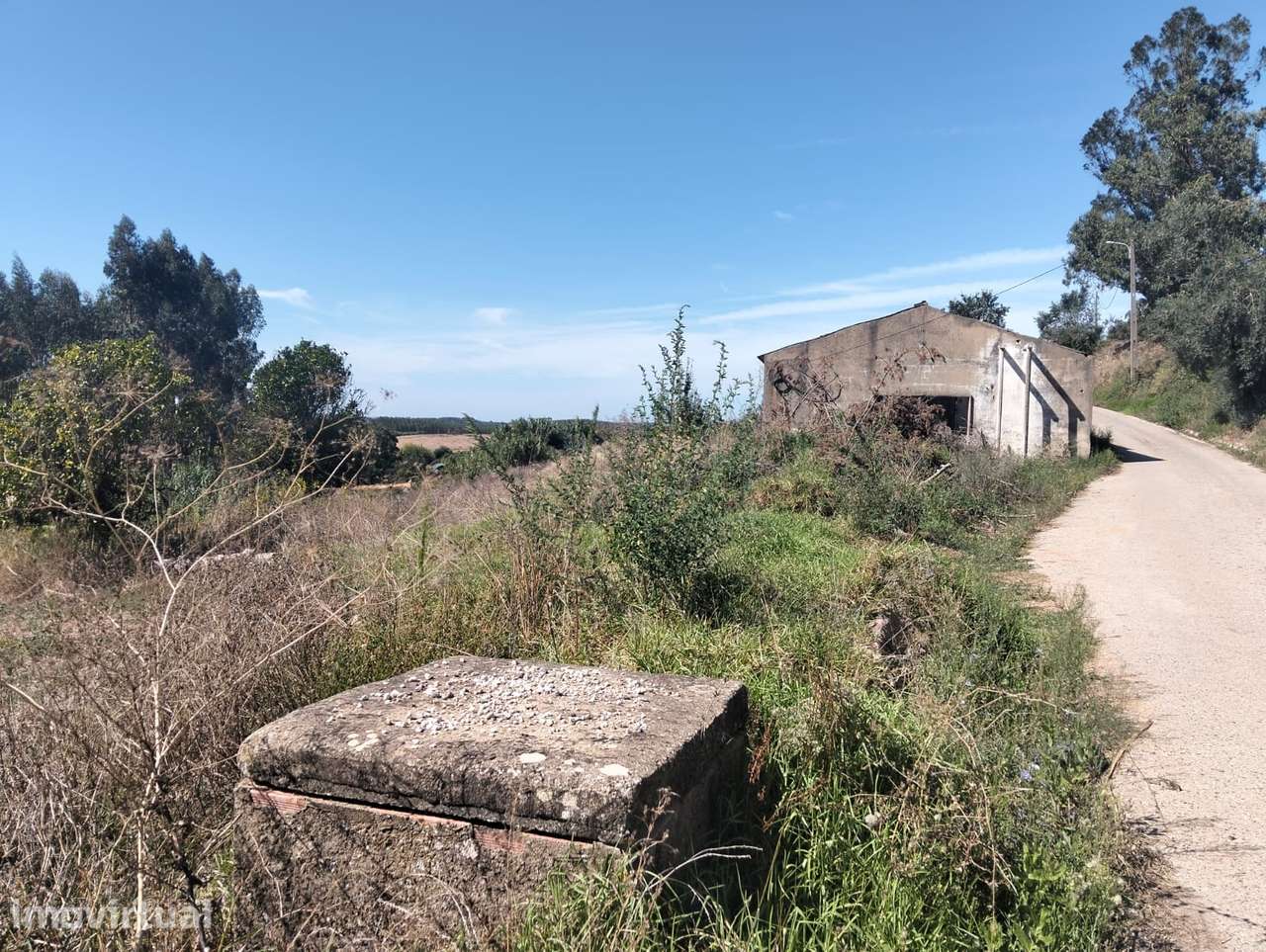 Terreno com  área total de 6.832 m² + Edifício em Ruínas com 665 m² im - Grande imagem: 3/11