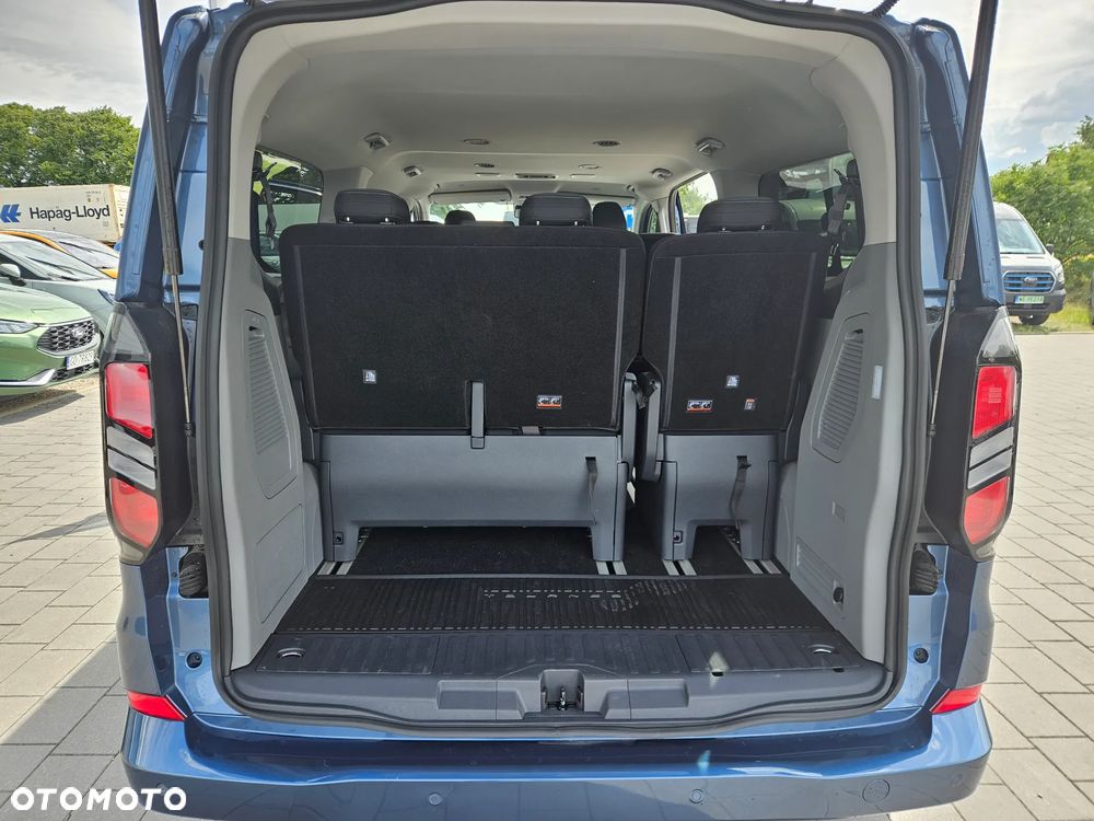 Ford Tourneo Custom - 9