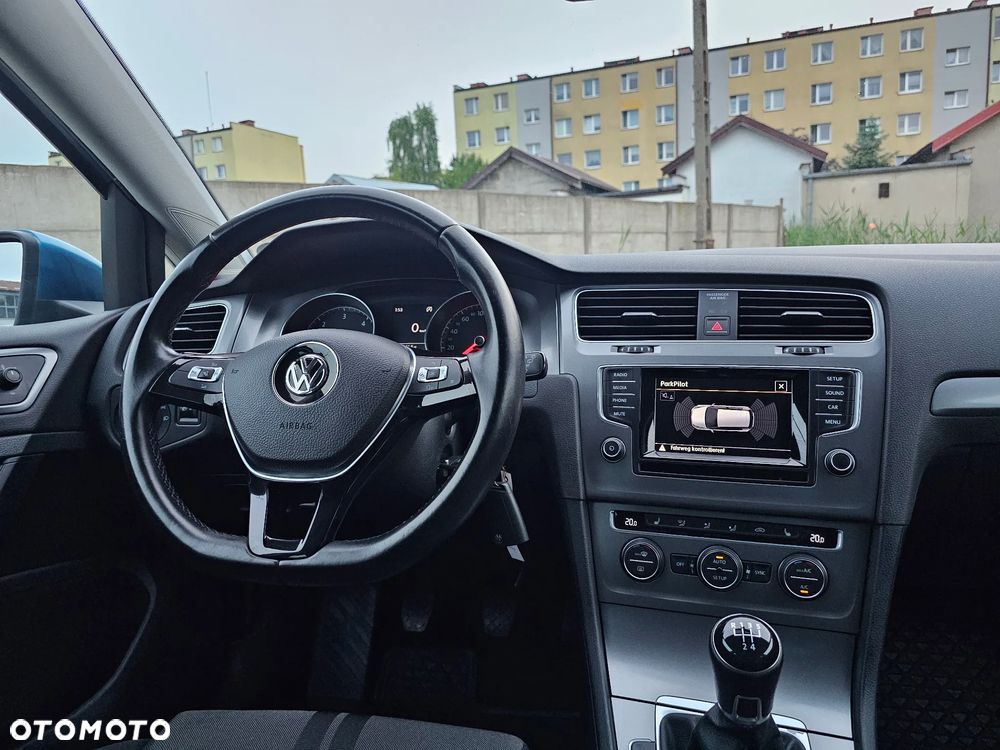 Volkswagen Golf 1.6 TDI DPF Highline - 10