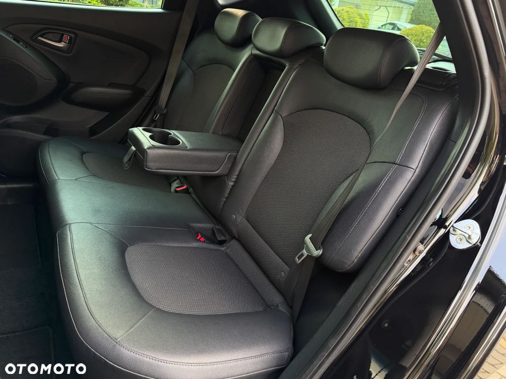 Hyundai ix35 1.6 2WD Fifa World Cup Edition - 28