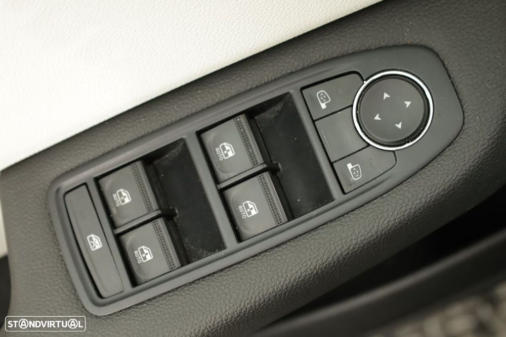 Renault Clio 1.0 TCe Techno - 21