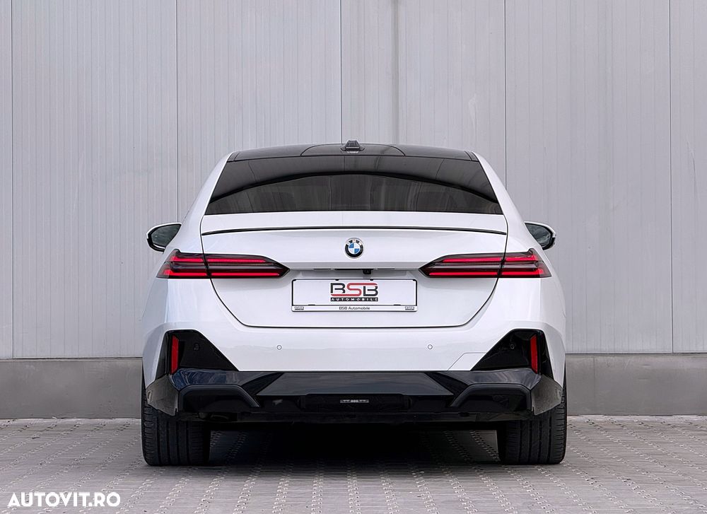 BMW Seria 5 520d xDrive AT MHEV - 13