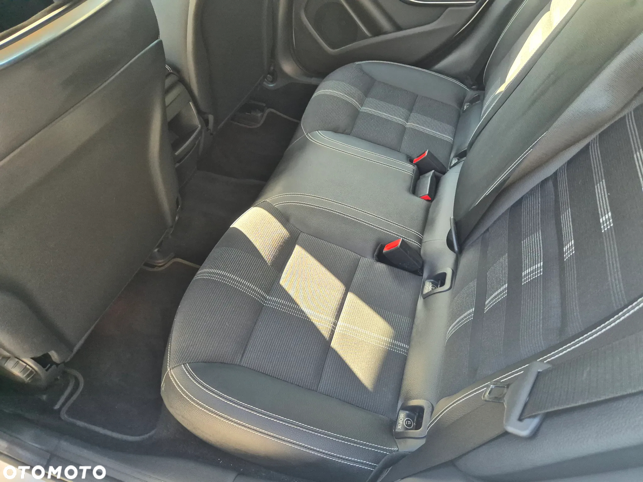 Mercedes-Benz GLA 220 4-Matic - 13