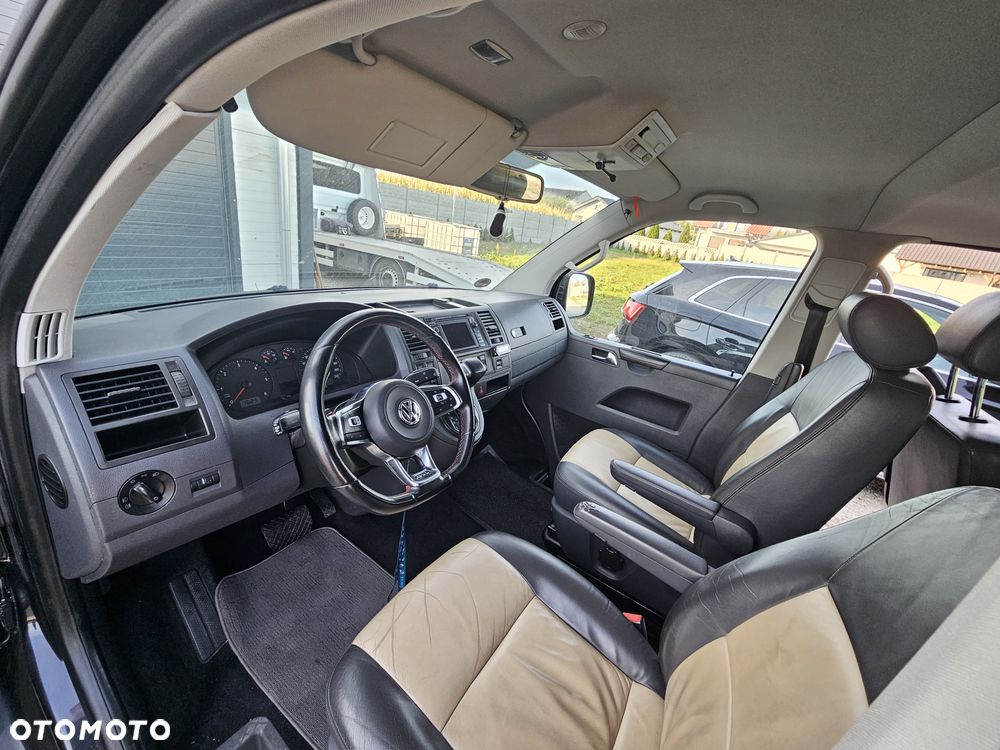 Volkswagen Caravelle - 37