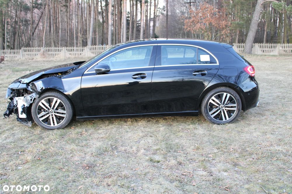 Mercedes-Benz Klasa A 180 d 8G-DCT Progressive - 2