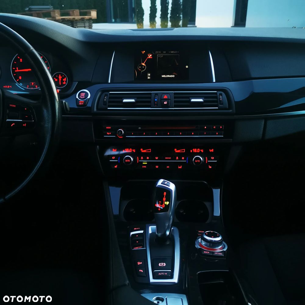 BMW Seria 5 520d xDrive Sport Line - 18