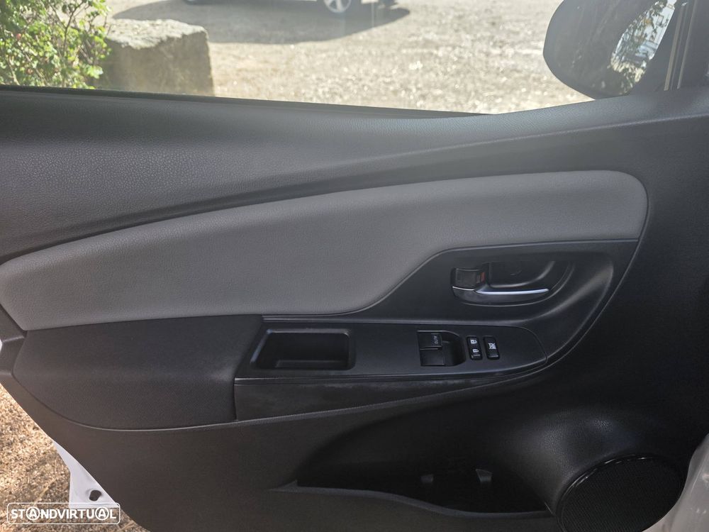 Toyota Yaris 1.0 VVT-i ACtive+AC - 12