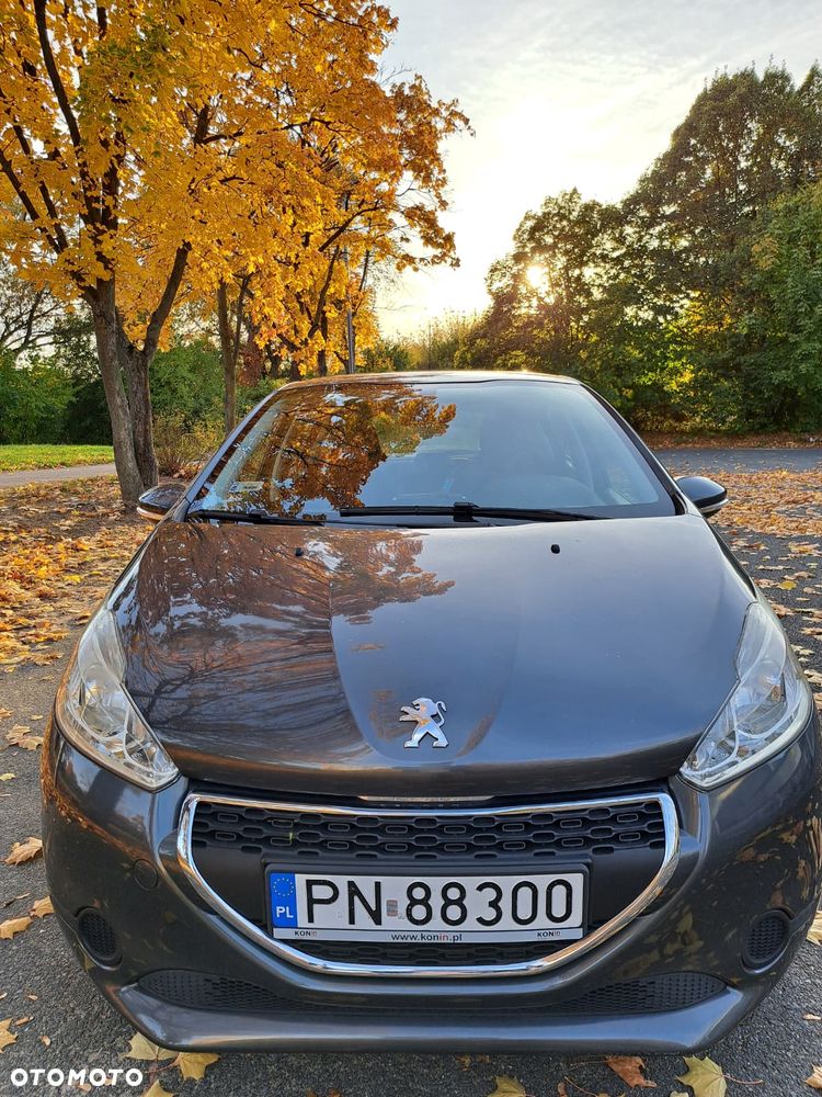 Peugeot 208 - 4