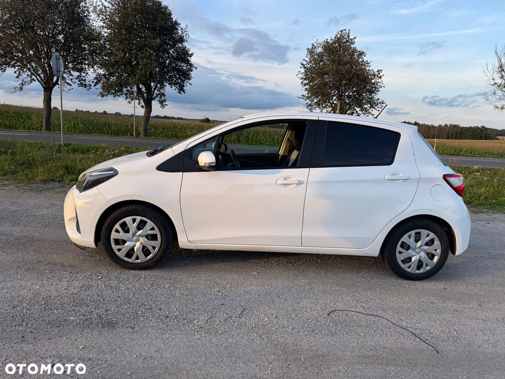Toyota Yaris 1.0 Premium - 3