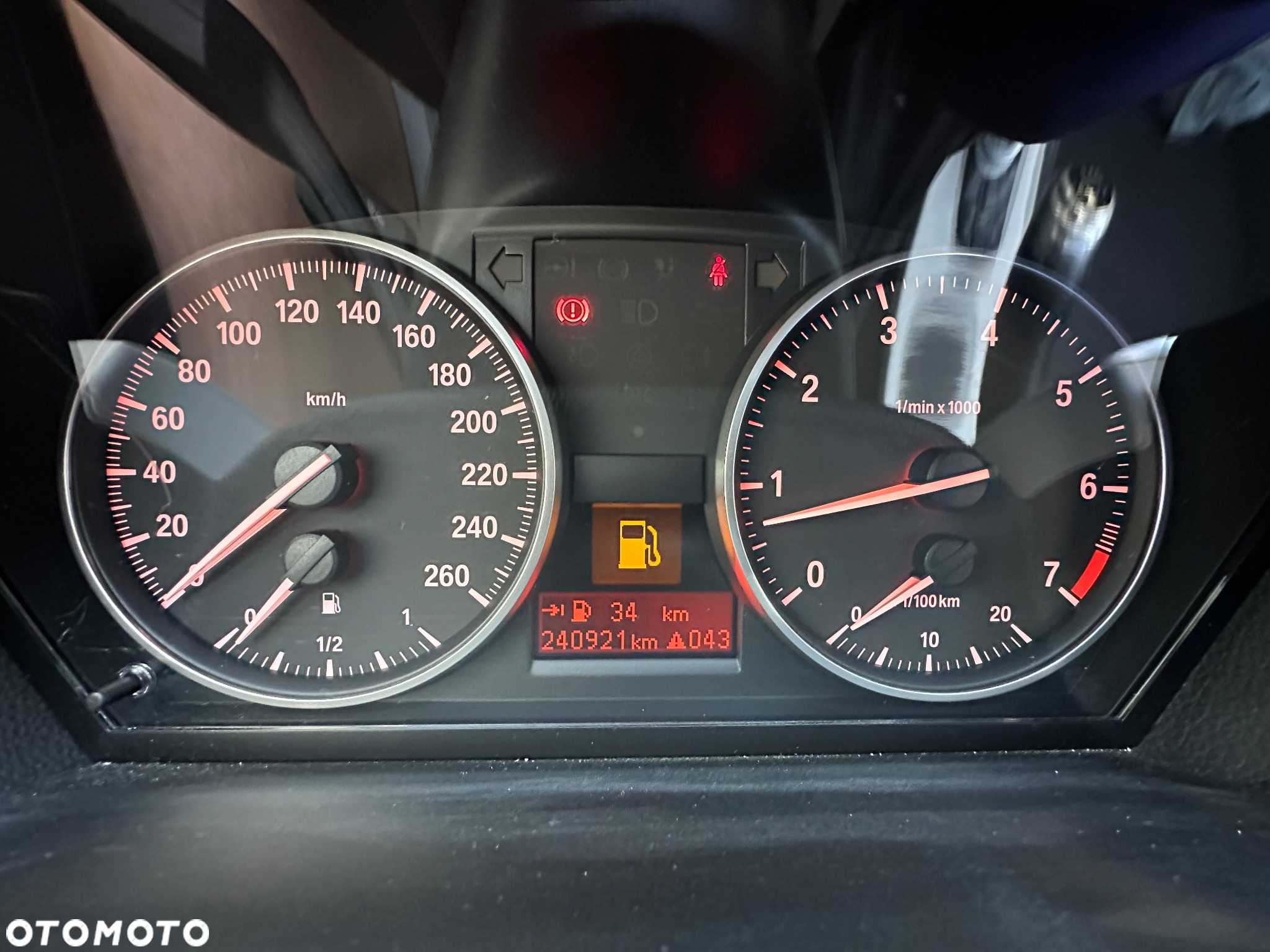 BMW Seria 3 318i - 26