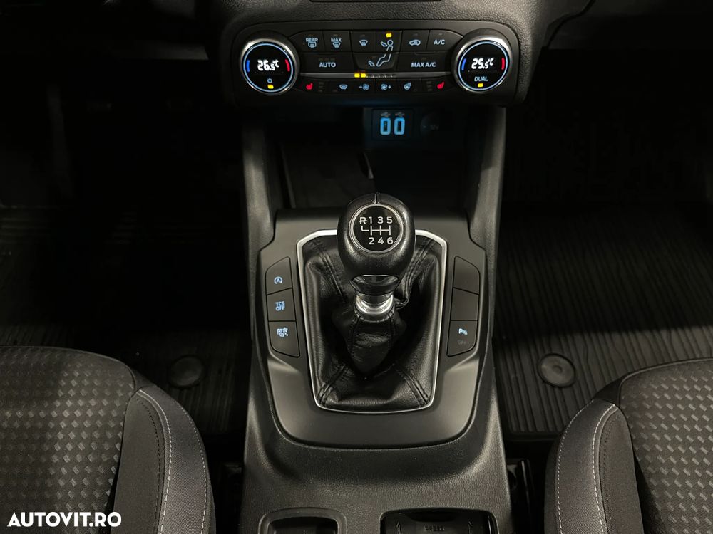 Ford Focus 1.5 EcoBlue Connected - 26