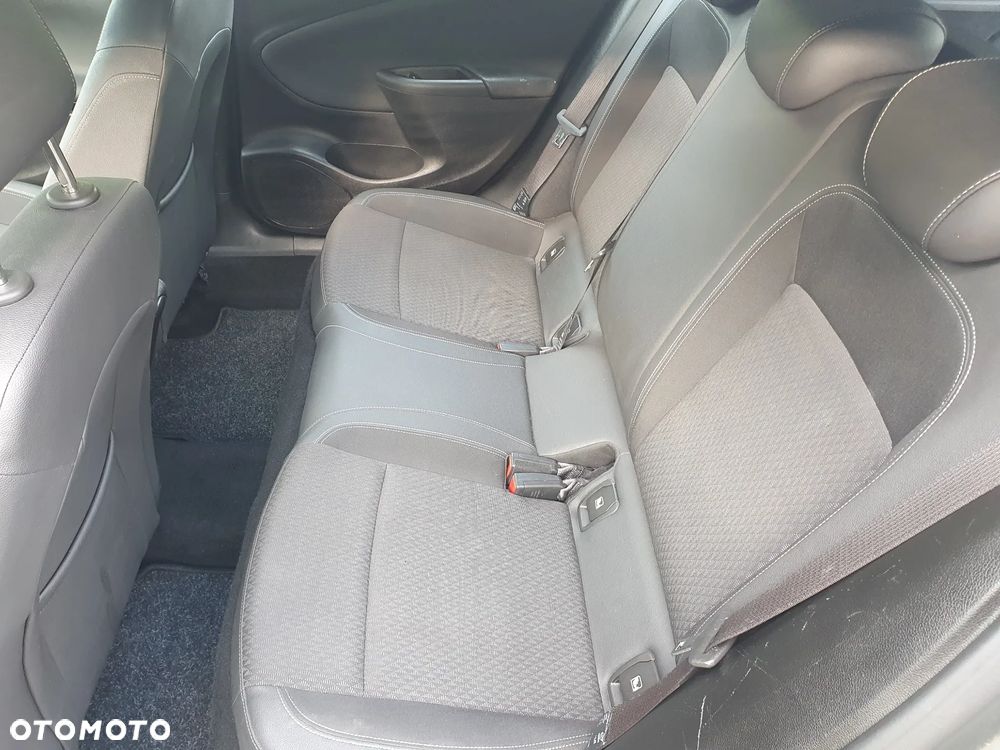 Opel Astra 1.4 T Dynamic S&S - 25