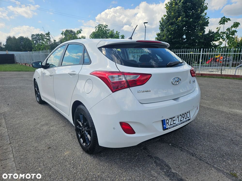Hyundai i30 1.4 CRDi Advantage - 12