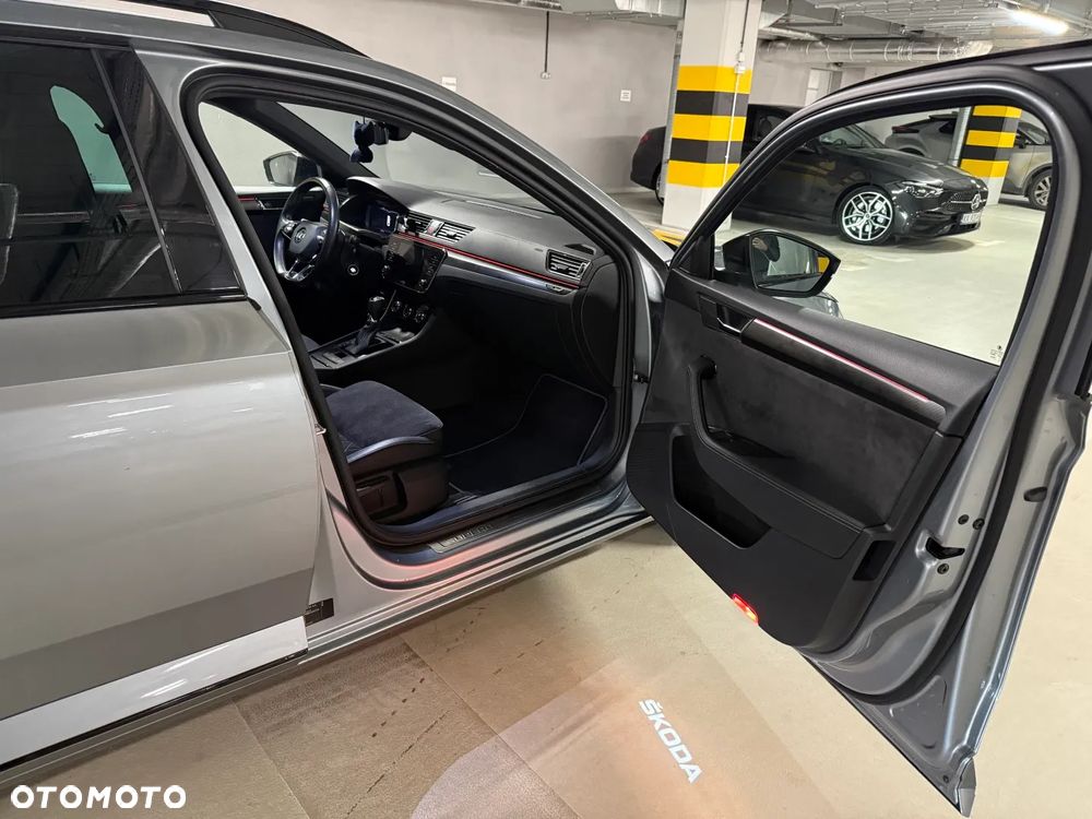 Skoda Superb 1.5 TSI Sportline DSG - 18