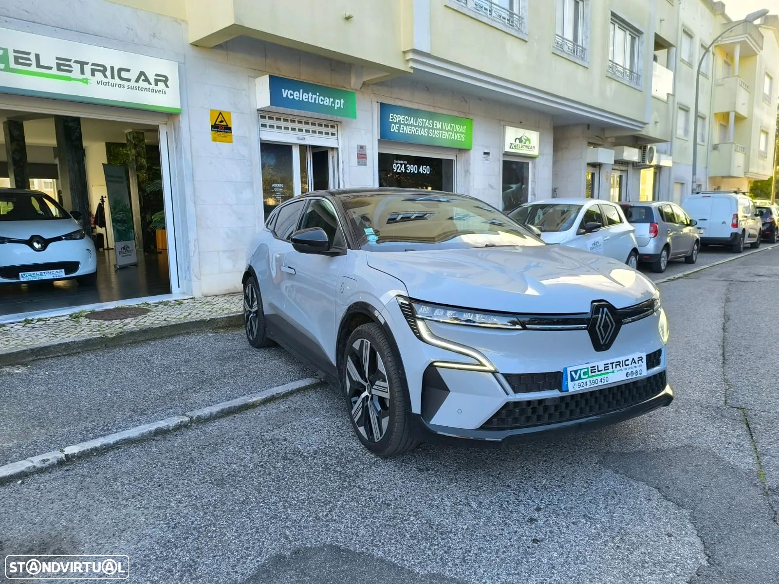 Renault Mégane E-Tech EV60 220hp optimum charge Iconic - 1