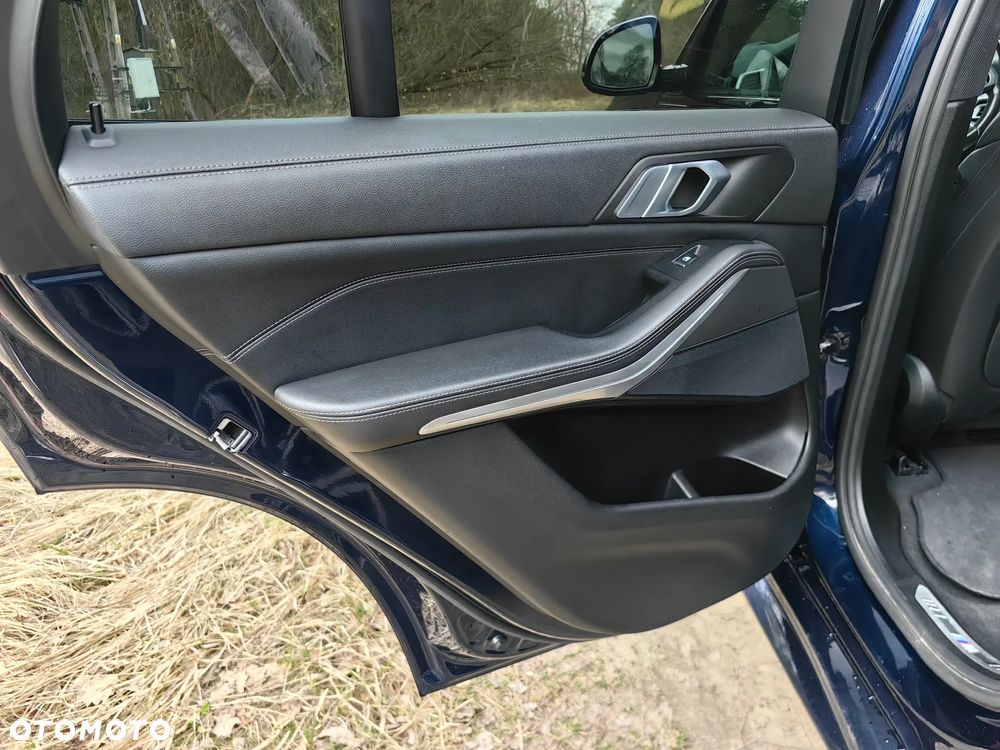 BMW X5 xDrive25d - 23