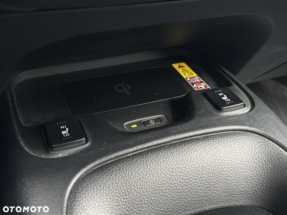 Toyota Corolla 1.8 Hybrid Comfort - 26