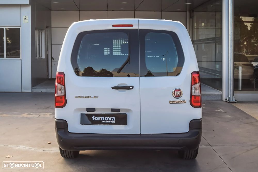 Fiat DOBLO CREW CAB 1.5 BLUEHDI MAXI 5 LUGARES - 8