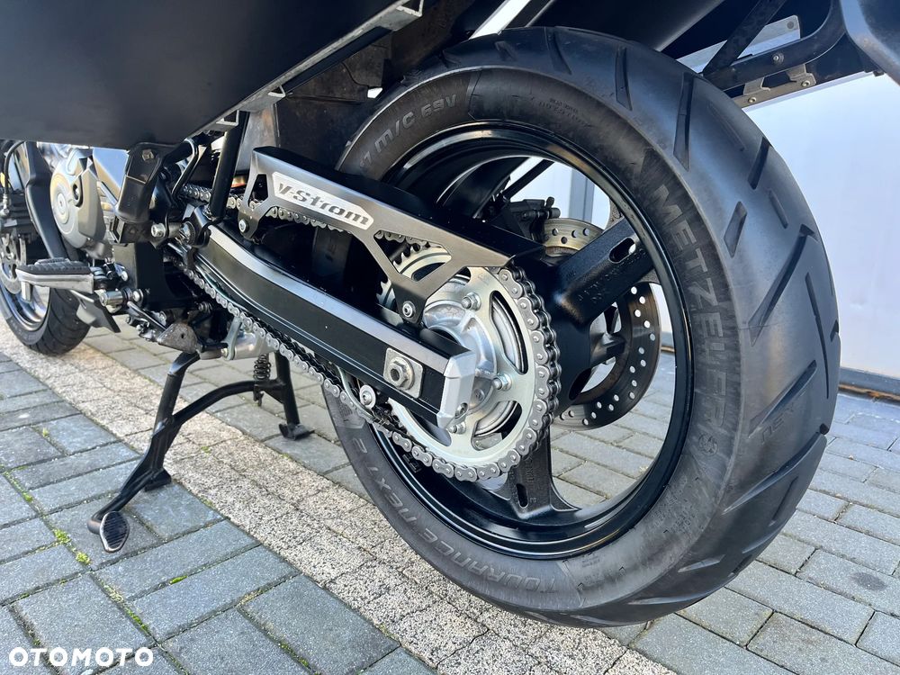 Suzuki V-STROM - 16