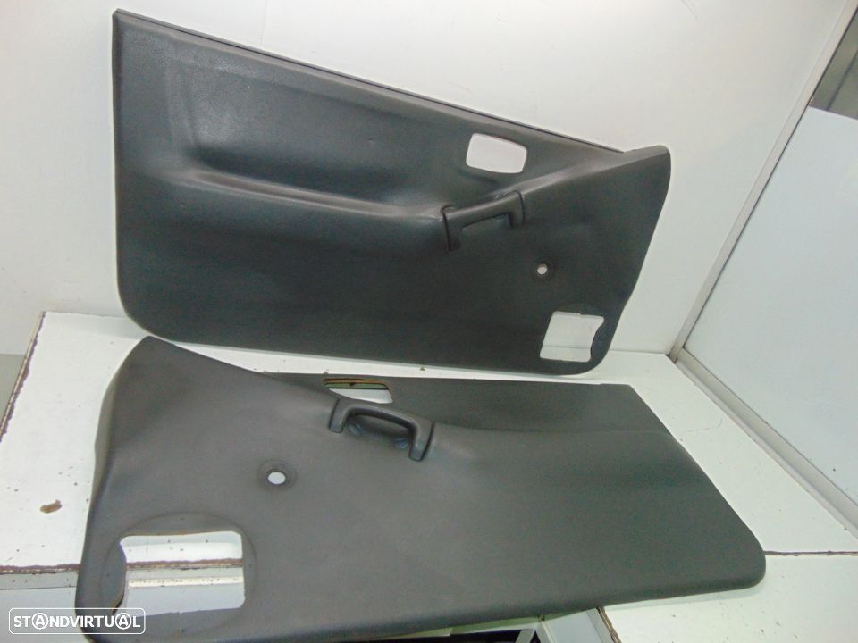 Suzuki alto quartelas das portas - 1