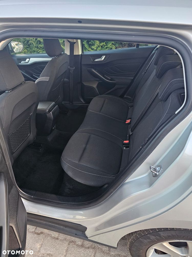 Ford Focus 1.5 EcoBlue Start-Stopp-System COOL&CONNECT - 13
