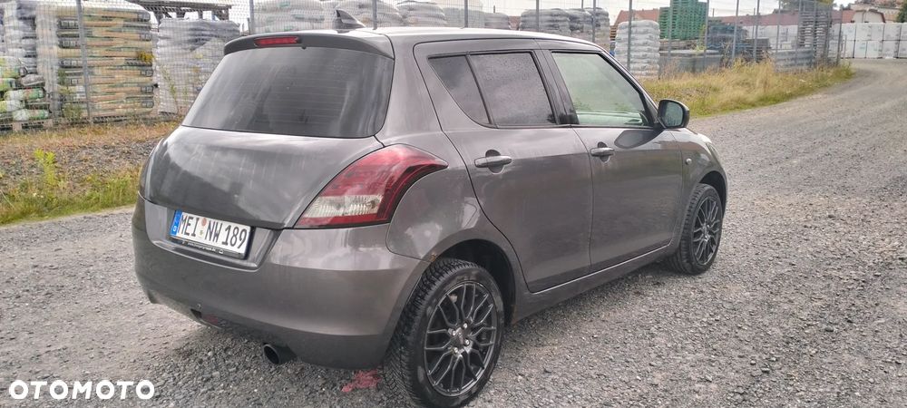 Suzuki Swift - 22