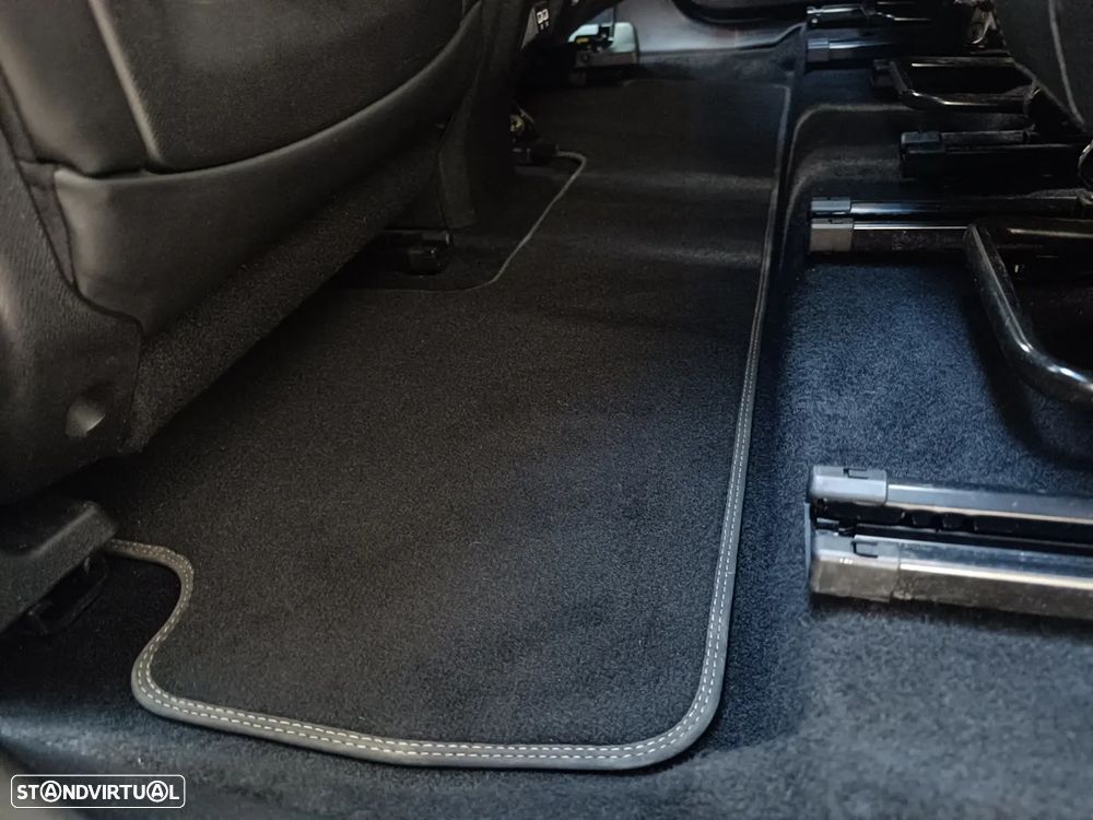 Peugeot 5008 1.2 PureTech GT EAT8 - 18