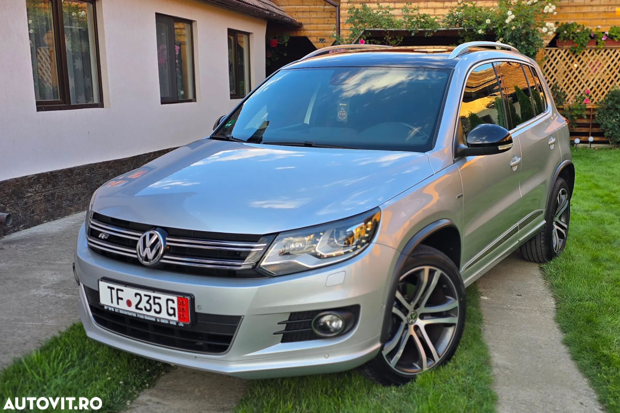 Volkswagen Tiguan 2.0 TDI DPF 4Motion BlueMotion Technology DSG CityScape - 1