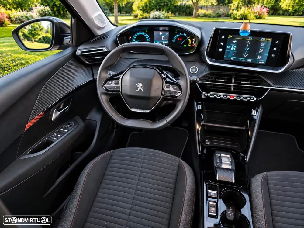 Peugeot e-208 50 kWh Active Pack — fotografia 28