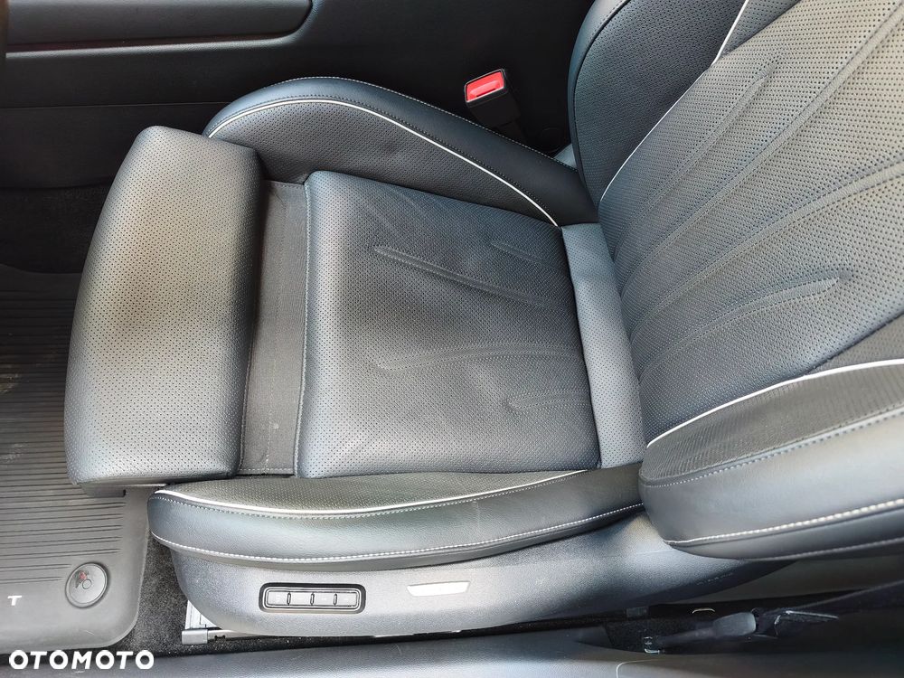 Volkswagen Passat - 15