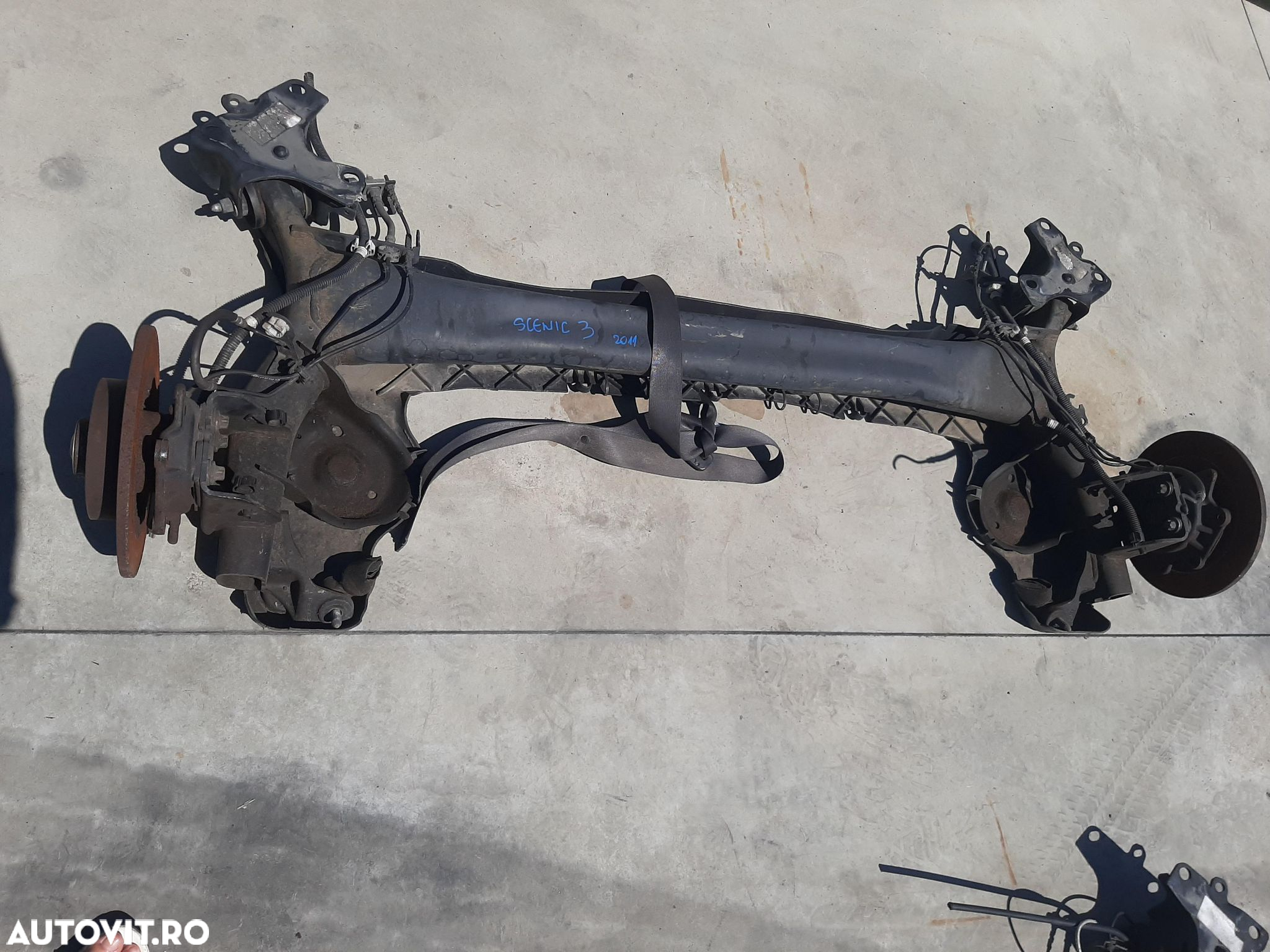 punte spate renault scenic 3 jzo 2011 - 2