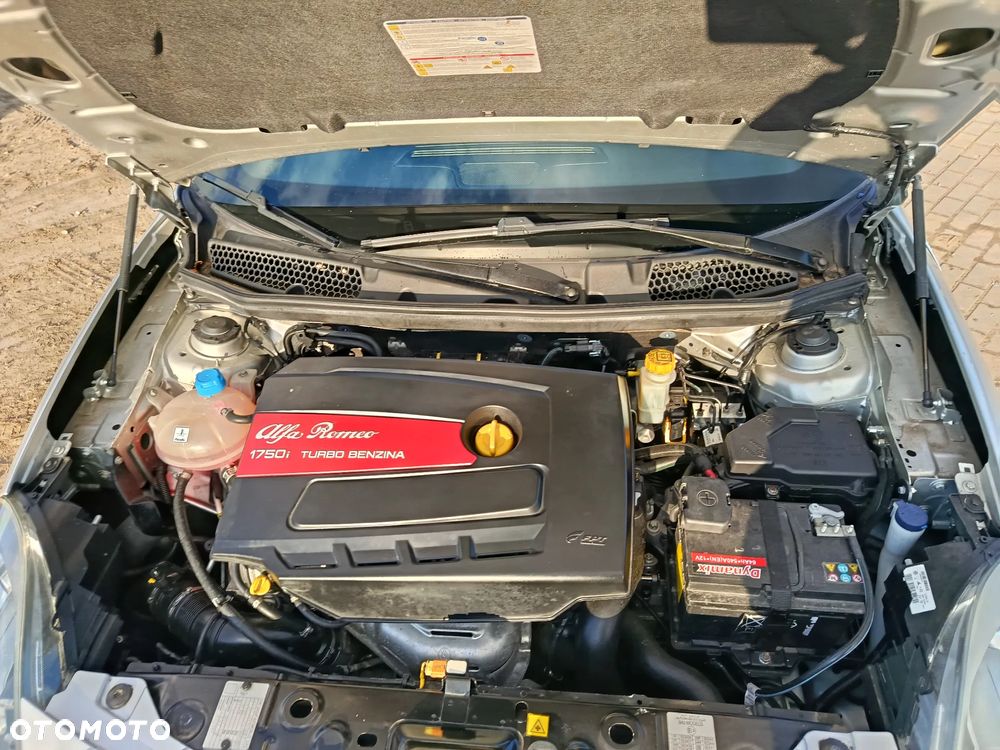Alfa Romeo Giulietta 1.8 TBi 16V Quadrifoglio Verde - 11