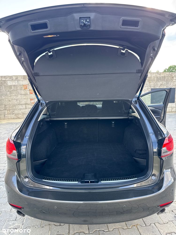 Mazda 6 - 12