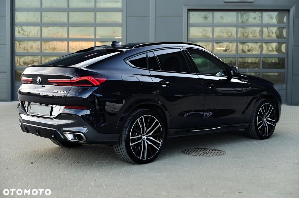 BMW X6M - 16
