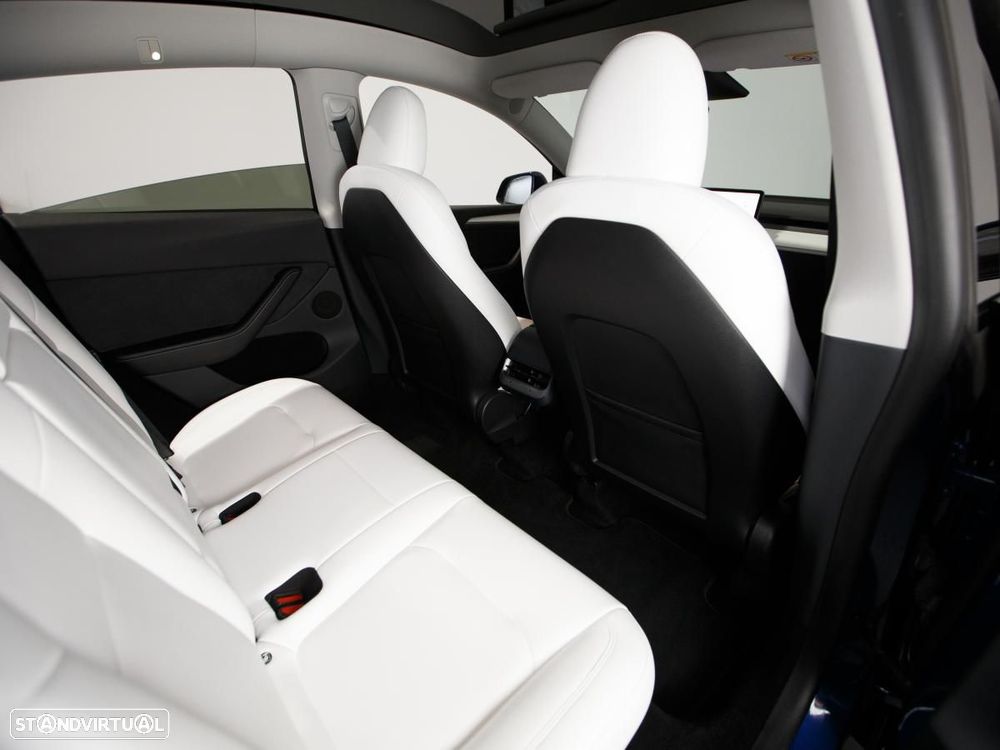 Tesla Model Y RWD - 11