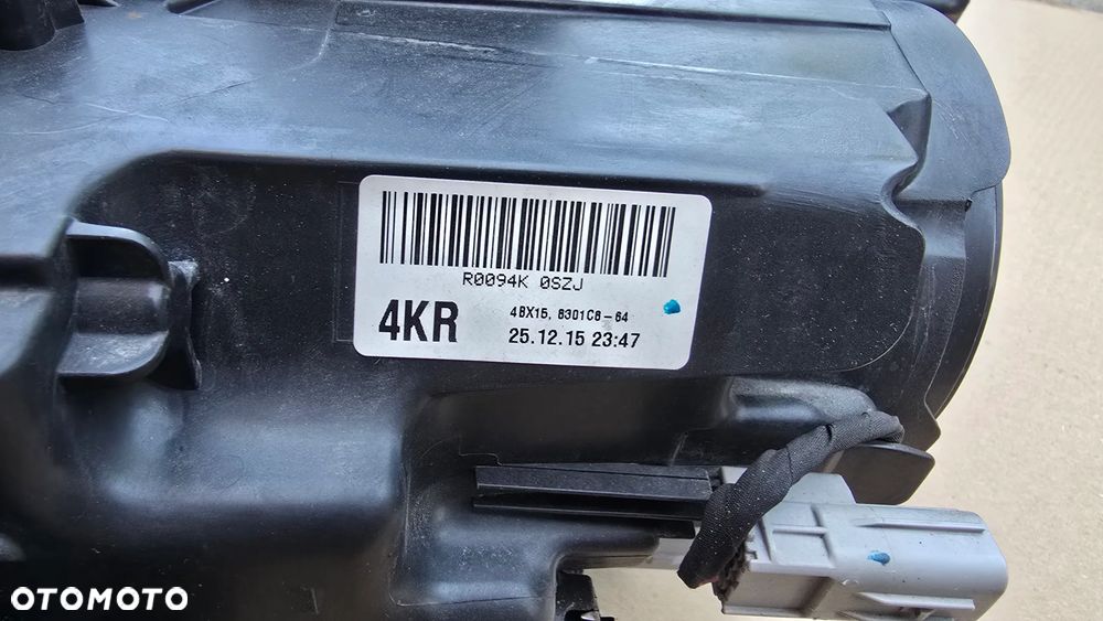 Mitsubishi Outlander  16-19 Lampa Przód FULL LED Prawa EU Oryginał - 7