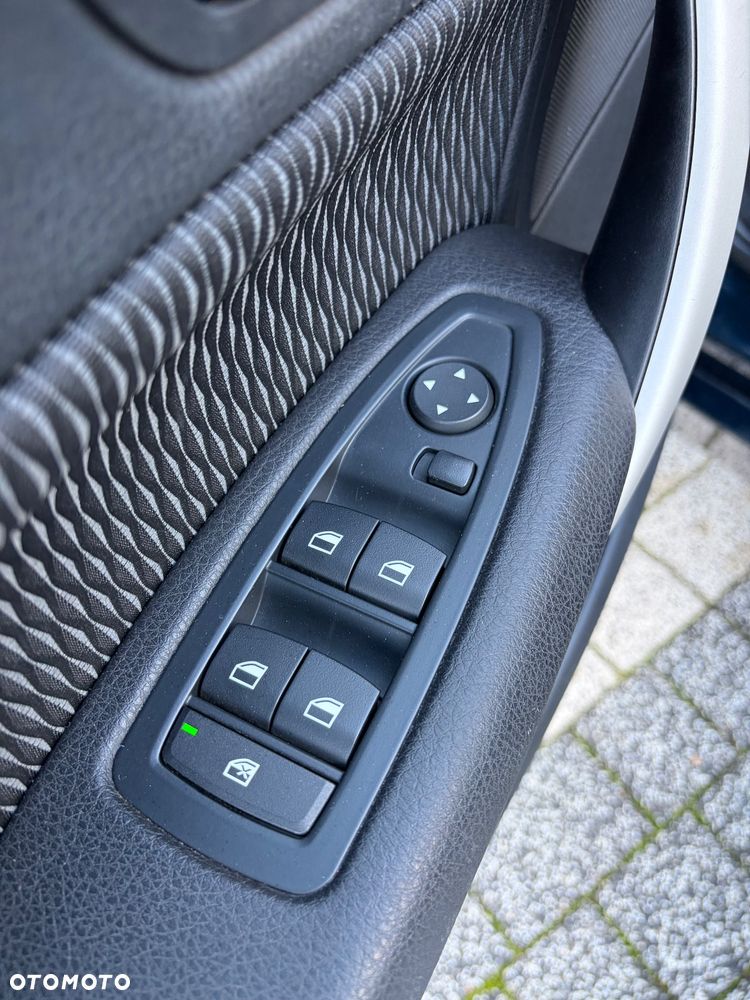 BMW Seria 1 118i Advantage - 11