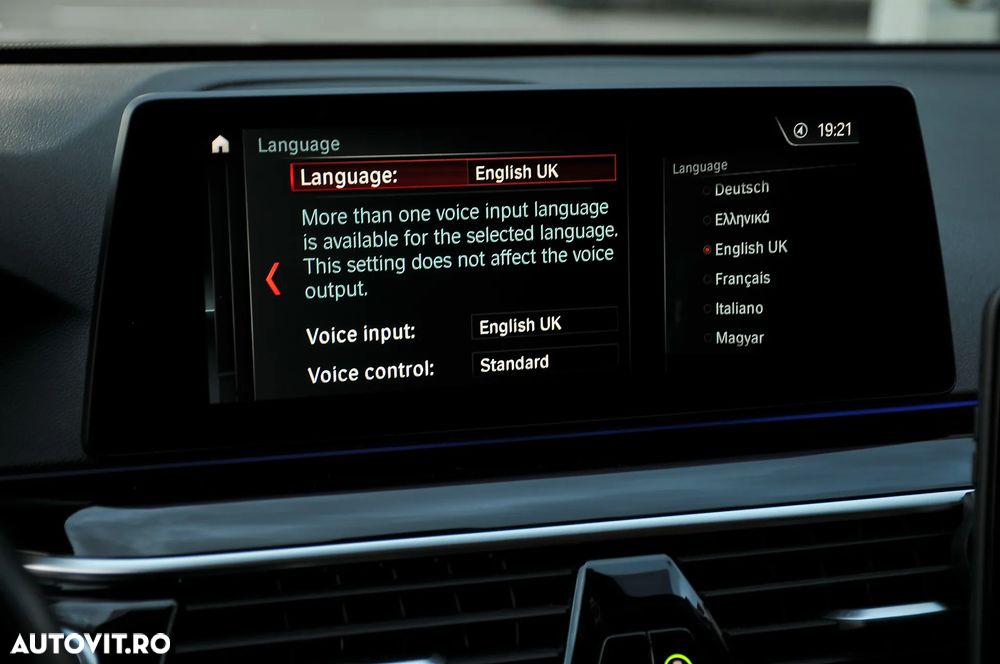 BMW Seria 5 530e xDrive AT PHEV - 32