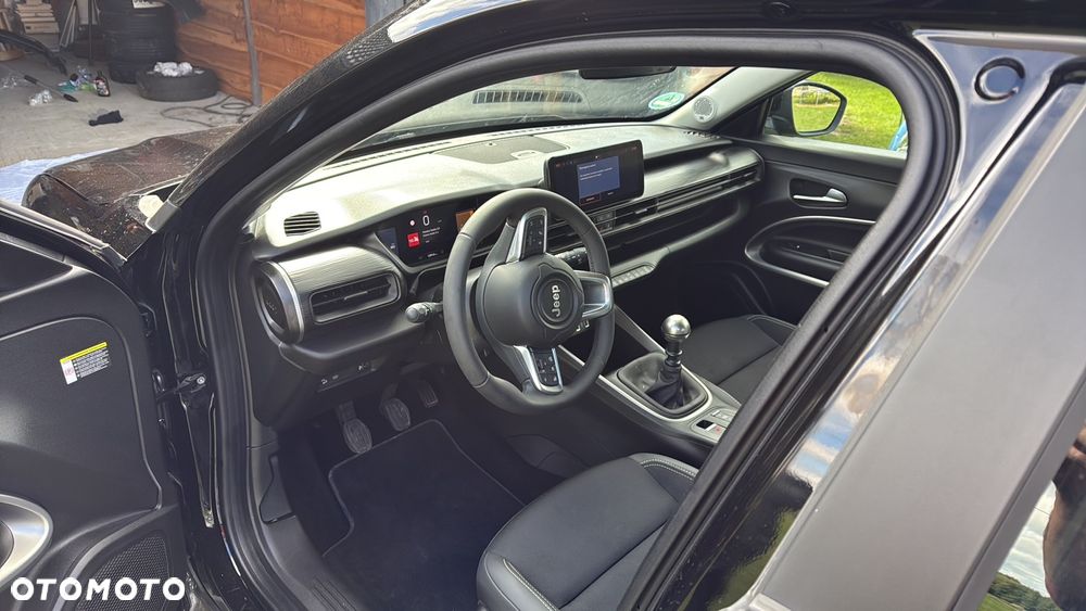Jeep Avenger 1.2 GSE T3 Altitude Winter Edition FWD - 9