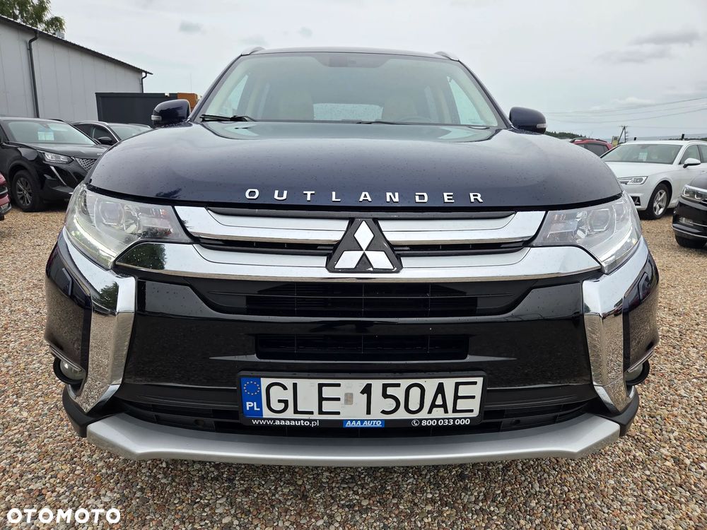 Mitsubishi Outlander 2.0 Instyle Navi 4WD CVT - 4
