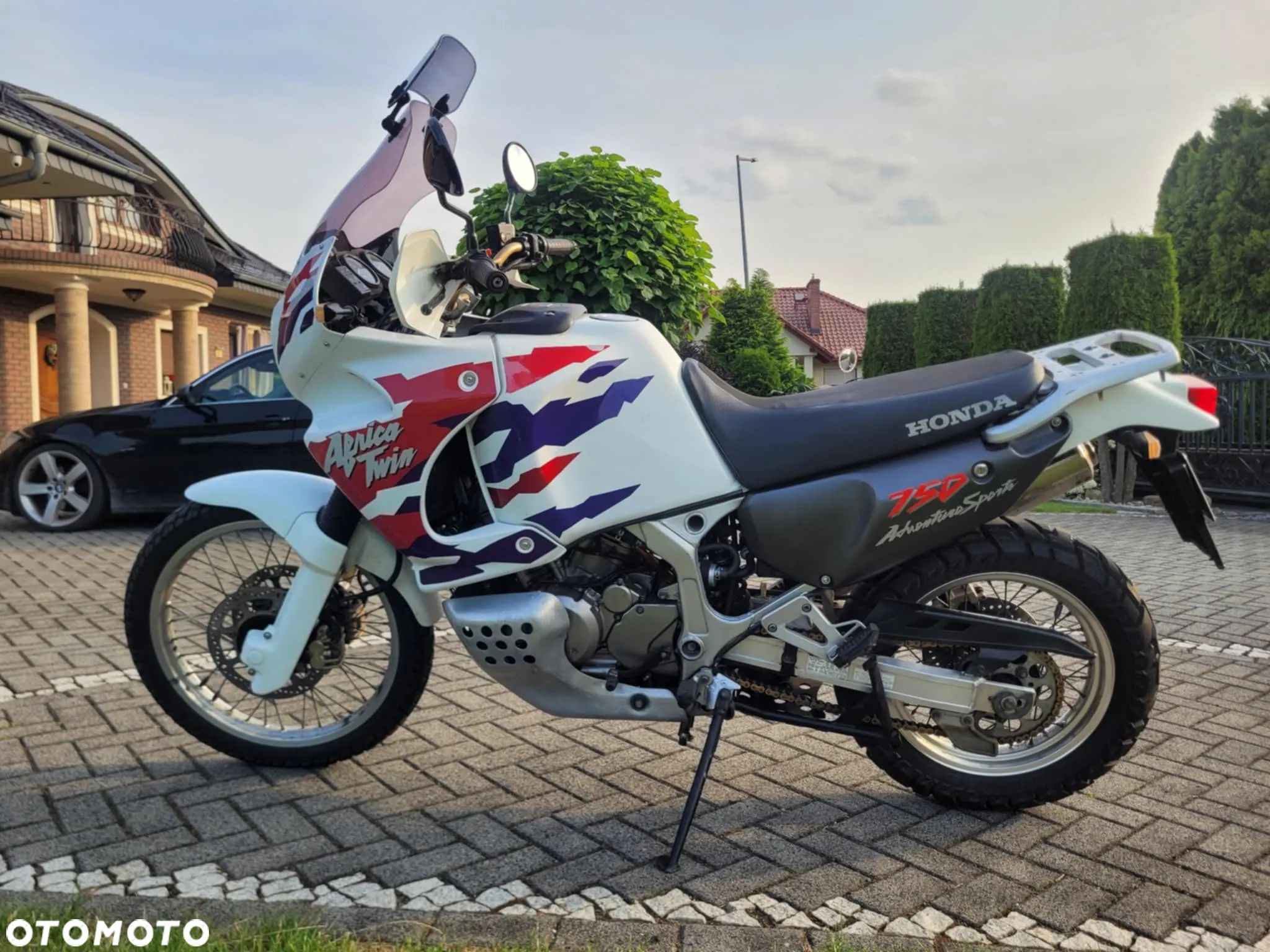 Honda XRV