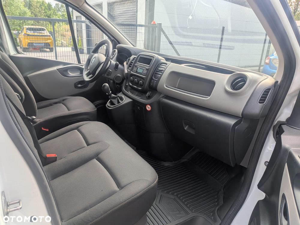 Renault TRAFIC - 8