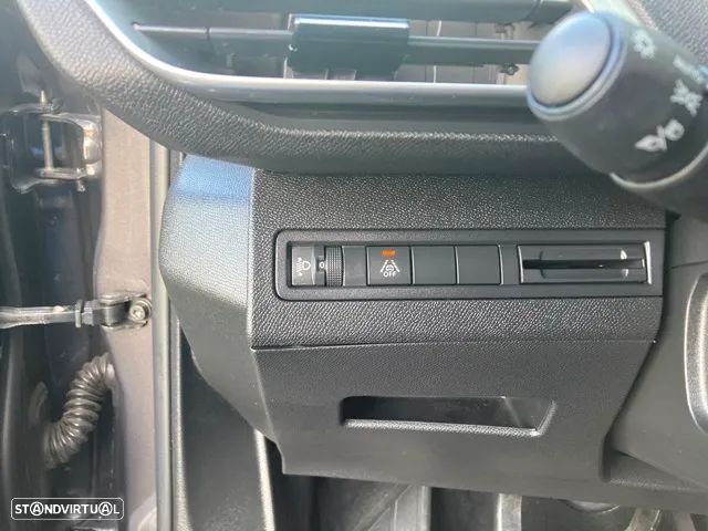 Peugeot 3008 1.5 BlueHDi Active Pack - 20