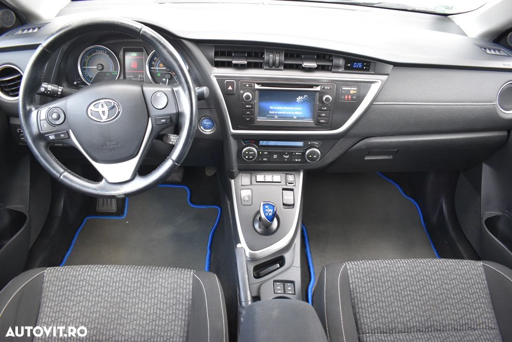 Toyota Auris 1.8 L VVT-i Luna - 10