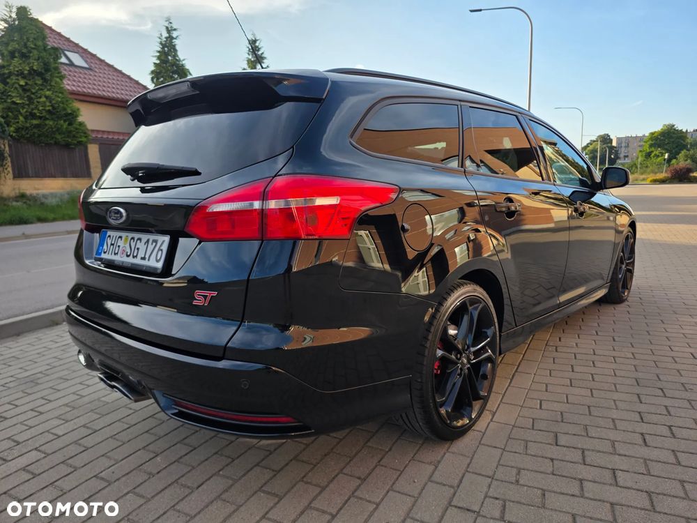 Ford Focus 2.0 TDCi ST mit Leder-Sport-Paket - 11